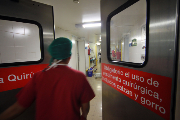 La entrada a los quirófanos en el Hospital La Paz.