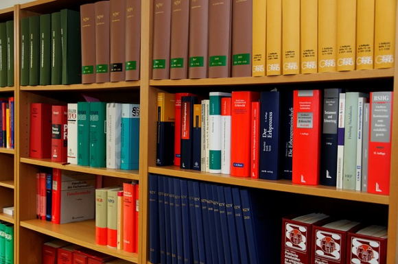 ¿Es el fin de las enormes bibliotecas de los abogados?