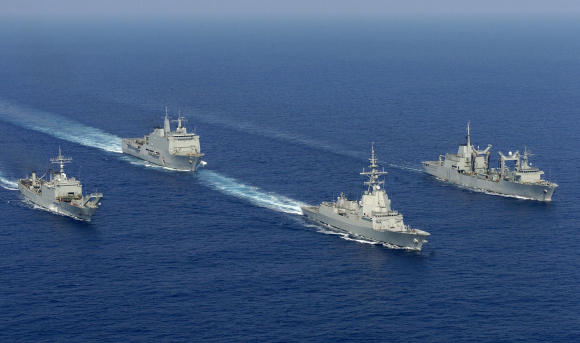 Buques de la Armada en el Mediterráneo