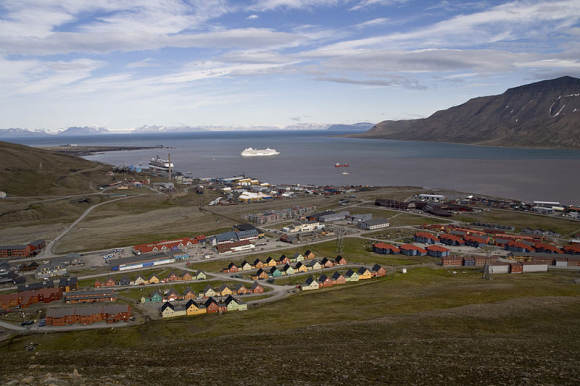 Fotografía de Longyearbyen, la ciudad de Noruega en la que no te puedes morir.