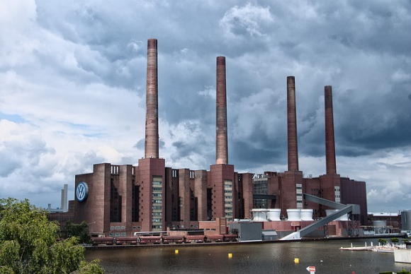 Una de las centrales térmicas de Wofsburgo / Pixabay