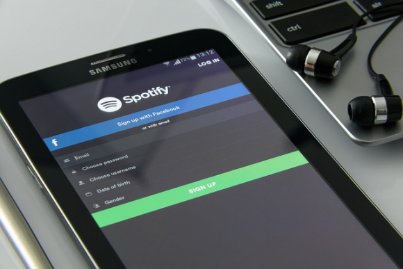Spotify tiene una enorme cantidad de datos sobre sus usuarios / Pixabay