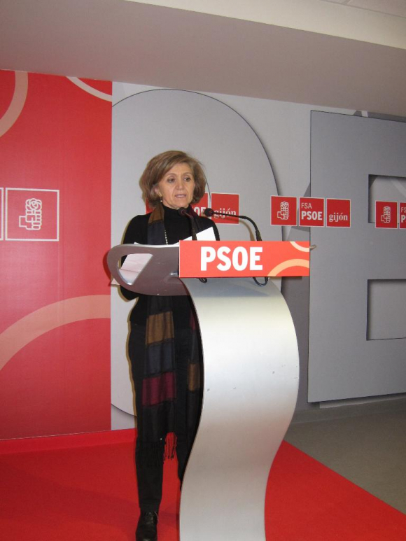 María Luisa Carcedo acusa al Gobierno central de "desatender absolutamente" el modelo productivo