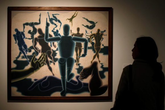 Vista de la obra "Hombre en movimiento - Estudio en movimiento (El hombre)", 1943, del artista húngaro Victor Vasarely (1906-1997), padre del movimiento Op Art,