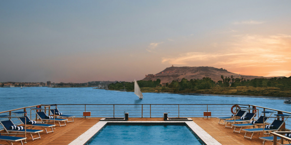 Un hotel de lujo sobre el Nilo