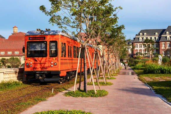 Un tren comunica las distintas área del campus (Huawei)