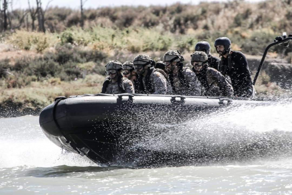 Militares españoles que participarán en las maniobras con la US Navy