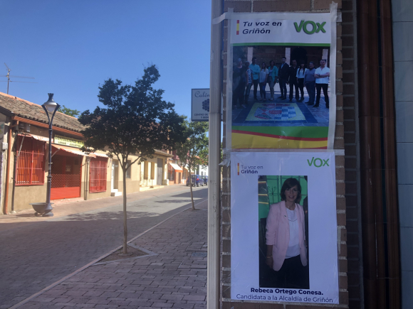 Propaganda electoral de VOX en Griñón.