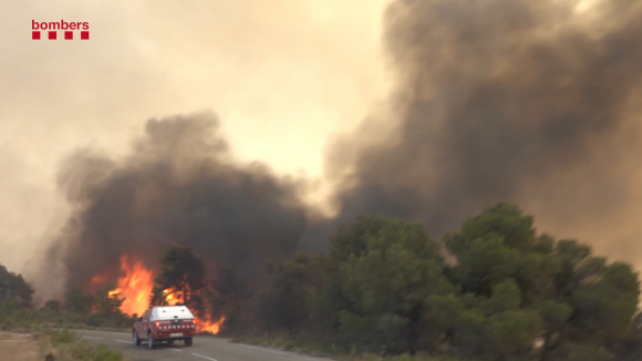 El incendio de Tarragona sigue descontrolado