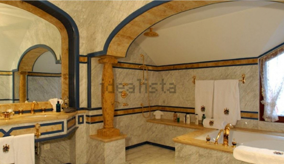 Grifería de oro de Casa Loriana, Marbella.
