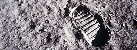 Primer plano de la huella de la bota del astronauta Buzz Aldrin en el suelo lunar, fotografiada durante la misión del Apolo 11 (Foto: NASA)