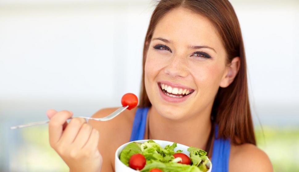 La comida sana puede ayudar al autocontrol cuando se hace dieta