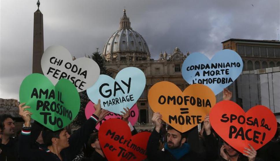 Resultado de imagen para Vaticano Gay