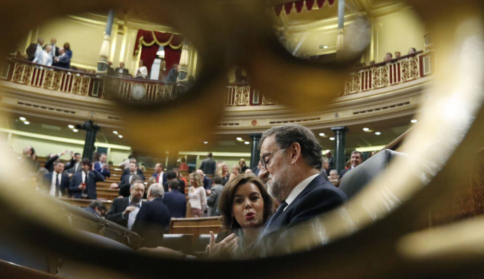 Rajoy y Sáenz de Santamaría en el Congreso.