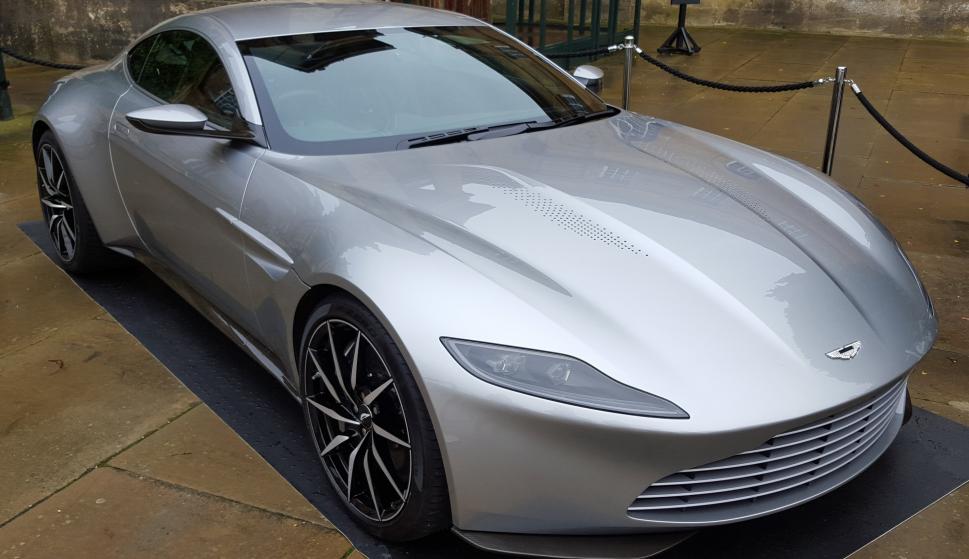 Aston Martin DB10, de James Bond