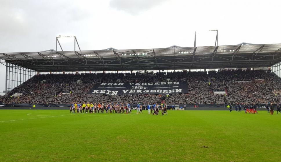 Los aficionados del St. Pauli rinden u homenaje a las víctimas del Holocausto