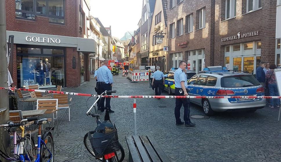 Cordón policial cerca del lugar en el que se ha producido el atropello en Münster (EFE/EPA/NORD-WEST MEDIA)
