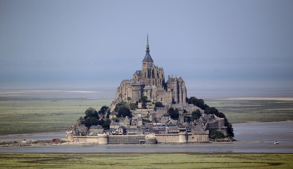 Imagen de archivo del Monte Saint-Michel en Normandía (EFE)