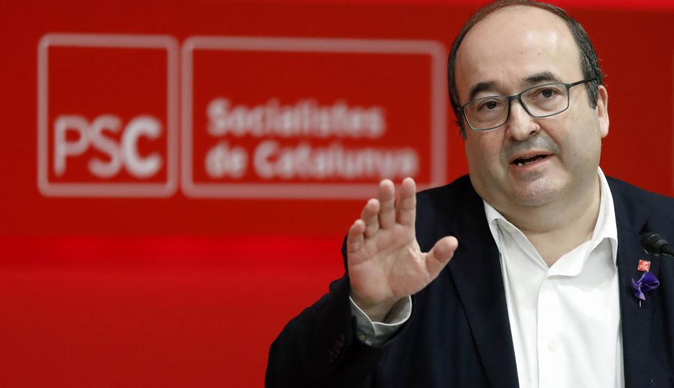 El primer secretario del PSC, Miquel Iceta, durante la presentación en su informe político ante el consell nacional del partido, que se reúne en sesión ordinaria en Barcelona. EFE/ Andreu Dalmau