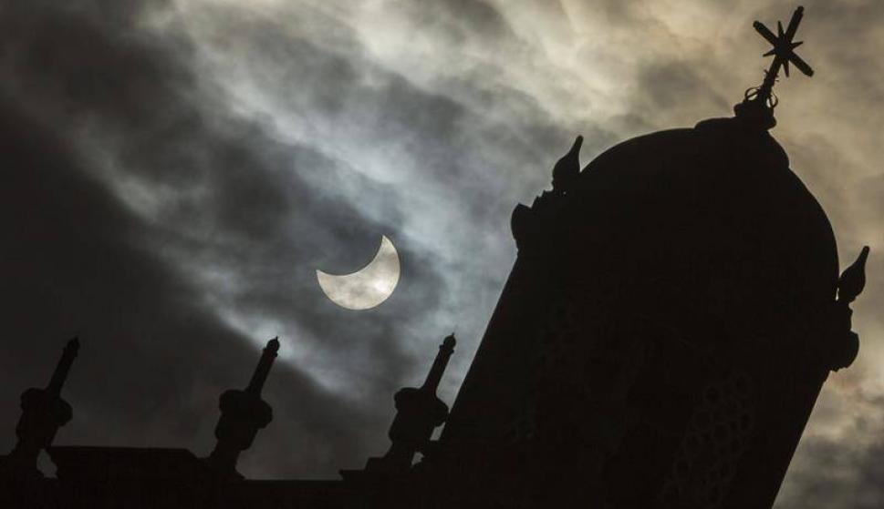 El eclipse solar de marzo de 2015, visto desde Las Palmas de Gran Canaria | Efe