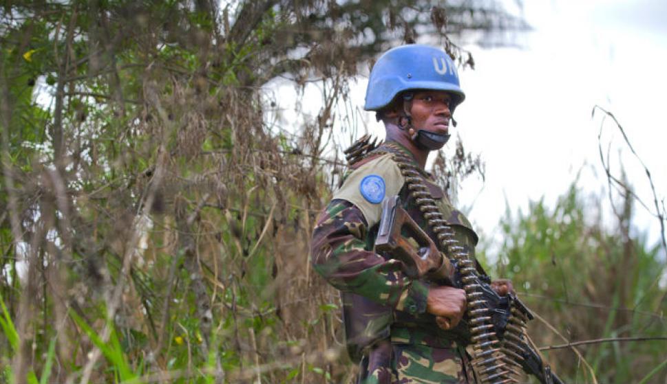 Un miembro de la fuerza de las Naciones Unidas durante una operación contra el ADF en Beni. (Foto: MONUSCO)
