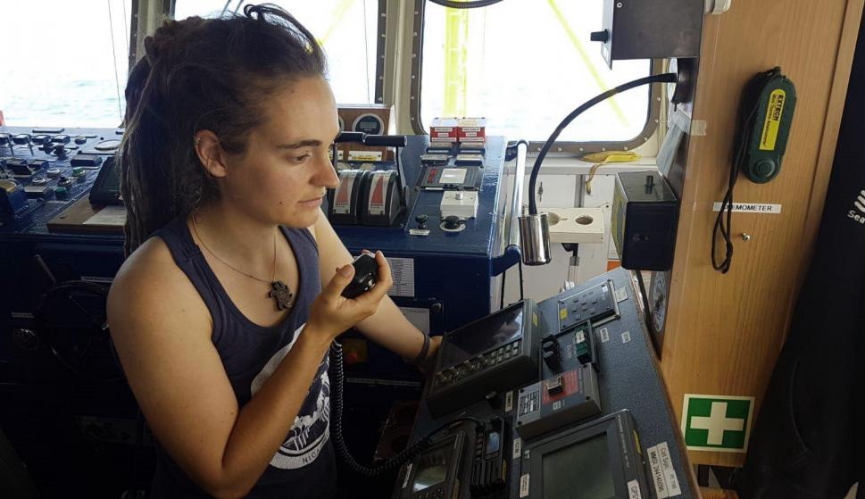 Fotografía facilitada por la ONG Sea Watch de la capitana del barco del mismo nombre, la alemana Carola Rackete. /EFE