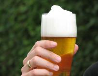 El consumo de cerveza sin alcohol durante la lactancia reduce el estrés oxidativo del recién nacido