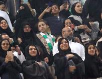 Las mujeres disfrutan por fin del fútbol en vivo en Arabia Saudí