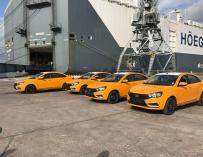 Los nuevos vehículos a su llegada al puerto habanero (Foto: ACN)