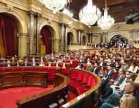 La sesión del Pleno catalán se suspende, pero se mantiene como una sesión de debate