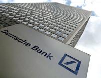 Los beneficios bancarios caen a la mitad desde 2007, según Deutsche Bank