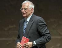 Josep Borrell acepta ser ministro de Exteriores del Gobierno de Pedro Sánchez.  / EFE