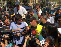 El portavoz de Élite Taxi, Alberto Álvarez, ante los medios