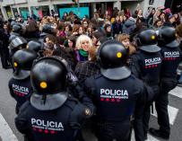 Los mossos impiden el corte de calles en Barcelona