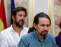 El secretario general de Podemos, Pablo Iglesias, durante la rueda de prensa ofrecida al término del pleno en el Congreso. EFE/Emilio Naranjo