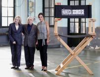 La reina Letizia junto al director estadounidense Martin Scorsese y su mujer, Helen Morris