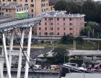 Puente Morandi que colapsó el martes en la ciudad italiana de Génova. / EFE