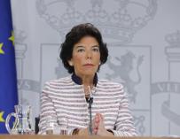 Isabel Celáa durante la rueda de prensa tras el Consejo de Ministros.