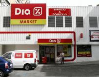 Los clientes de ING podrán sacar dinero en los supermercados Dia