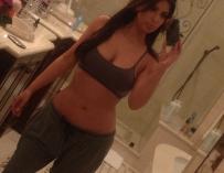 Kim Kardashian, sexy hasta para andar por casa