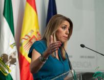 En Sevilla, la presidenta de la Junta, Susana Díaz, preside una reunión extraord