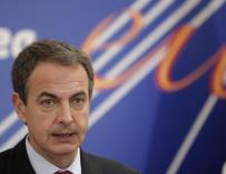 Zapatero viaja a Davos para participar por primera vez en el Foro Económico
