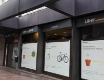 Oficina de Liberbank en Oviedo, cajero automático