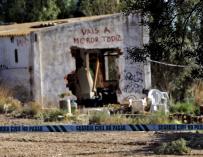 Fachada de la casa okupada por la familia de los niños asesinados en Godella