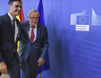 Fotografía Pedro Sánchez y Jean Claude Juncker / EC