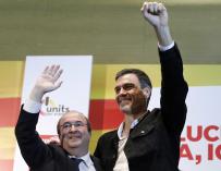 El candidato del PSC a la presidencia de la Generalitat, Miquel Iceta (i), acompañado del secretario general del PSOE, Pedro Sanchez,