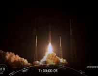 Momento del despegue del cohete Falcon 9 con la cápsula Dragon a bordo. / Space X