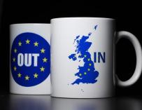 Bruselas avisa de que limitará la negociación del 'Brexit' a octubre de 2018