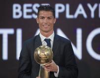 Cristiano Ronaldo gana el Globe Soccer Award