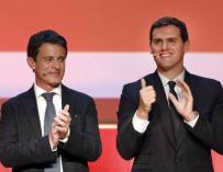 Cs rompe con Valls en Barcelona por el apoyo a Colau
